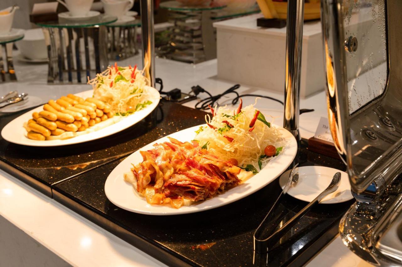 버고 호텔 나트랑 외부 사진 A chafing dish
